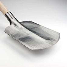 Classic Shovel
