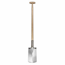 Border Spade with Steps
