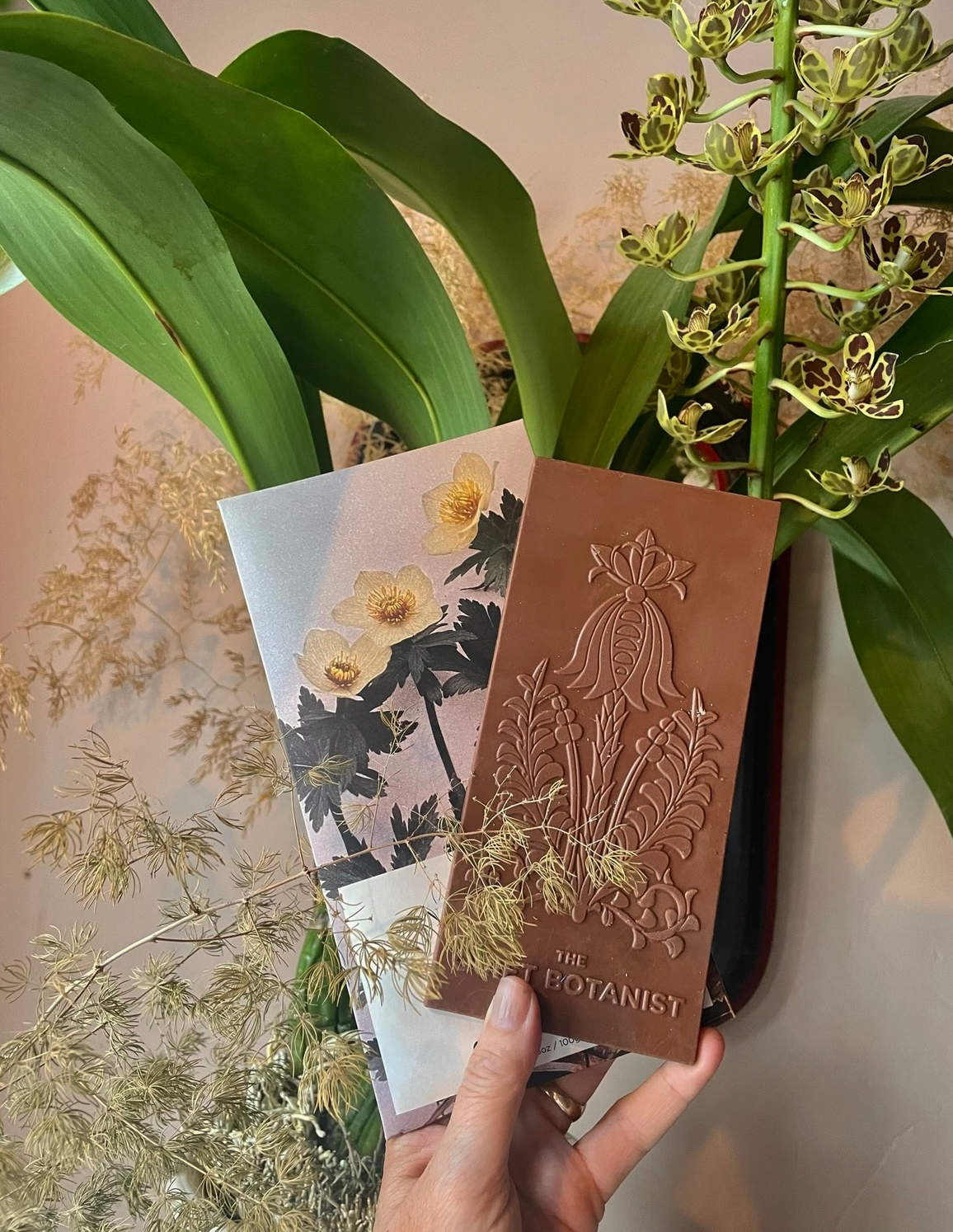 Nature Lover Milk Chocolate Bar 